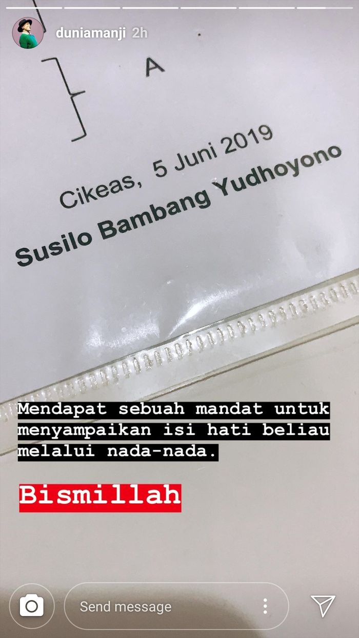 Anji Manji dapat mandat menulis lagu dari SBY