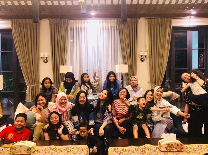 ruang tamu Annisa Pohan