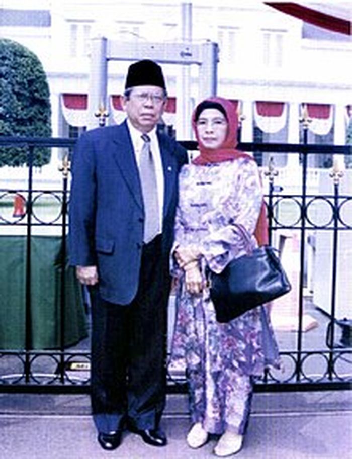 Resmi Jadi Istri Wakil Presiden Begini Kisah Cinta Wury
