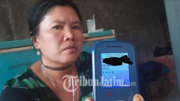Marmila, penjual rujak cingur Bu Mella