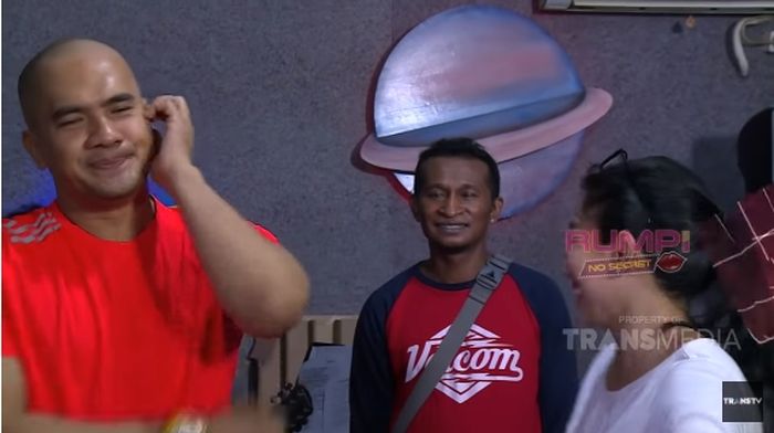 Ekspresi Saipul Jamil saat diminta mbernyanyi untuk Nassar KDI