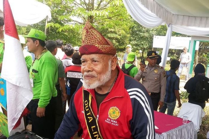 Kakek Jaya Prawira digelari Duta Lingkungan Rimba Indonesia