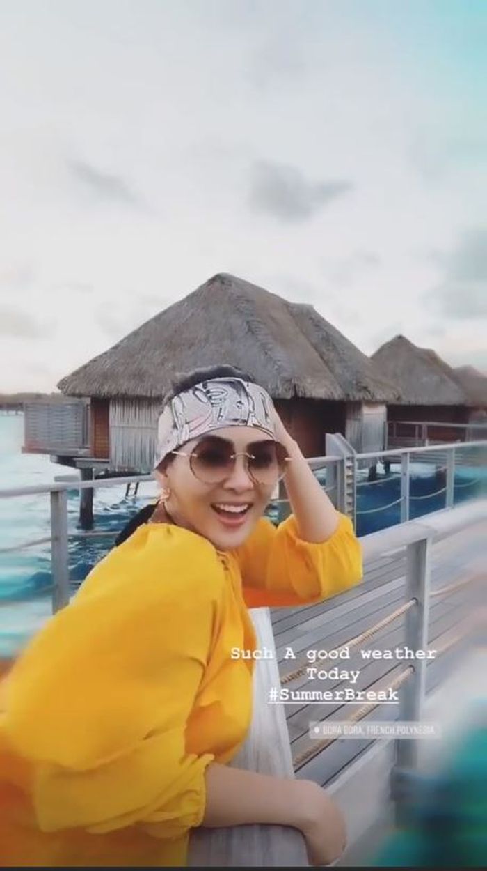 Unggahan instastory Syahrini di Bora Bora