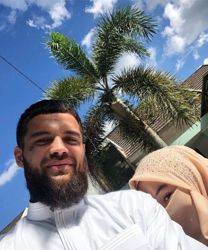 Diego Michiels dan calon istrinya, Dhea Boru Simatupang. (Instagram/@diegomichiels24x)