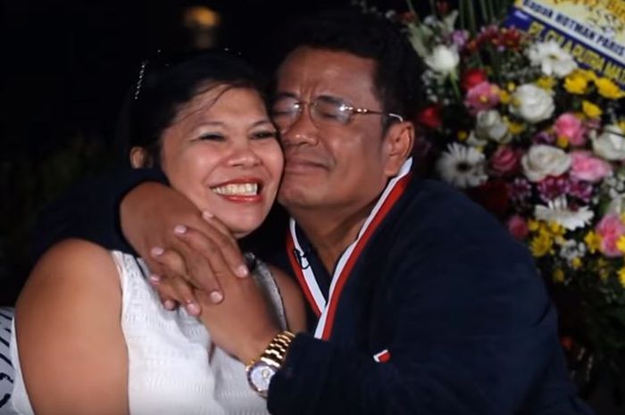 Hotman Paris dan sang Istri <a href='https://palembang.tribunnews.com/tag/agustianne-marbun' title='Agustianne Marbun'>Agustianne Marbun</a> 