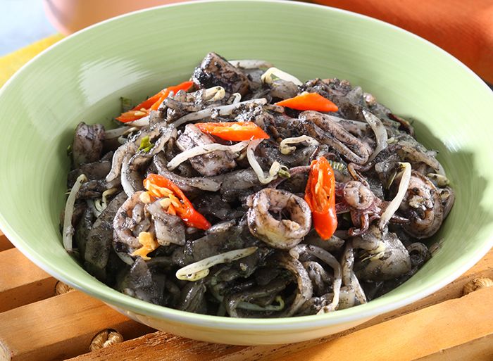 Resep Kwetiau Goreng Hitam Cumi Sederhana, Tampil Unik dan Nikmat Rasanya