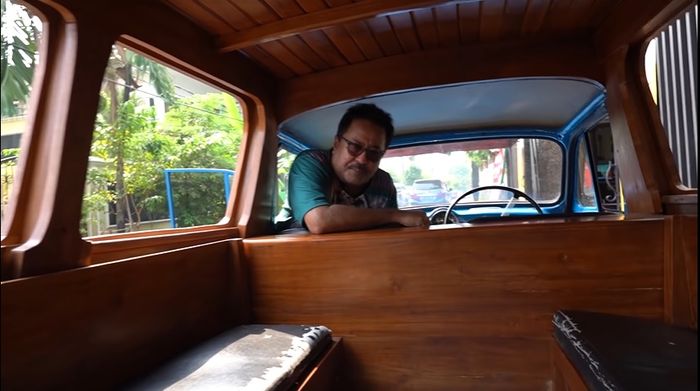 Potret interior <a href='https://manado.tribunnews.com/tag/morris-minor' title='Morris Minor'>Morris Minor</a> 'oplet Si Doel' milik <a href='https://manado.tribunnews.com/tag/rano-karno' title='Rano Karno'>Rano Karno</a>.