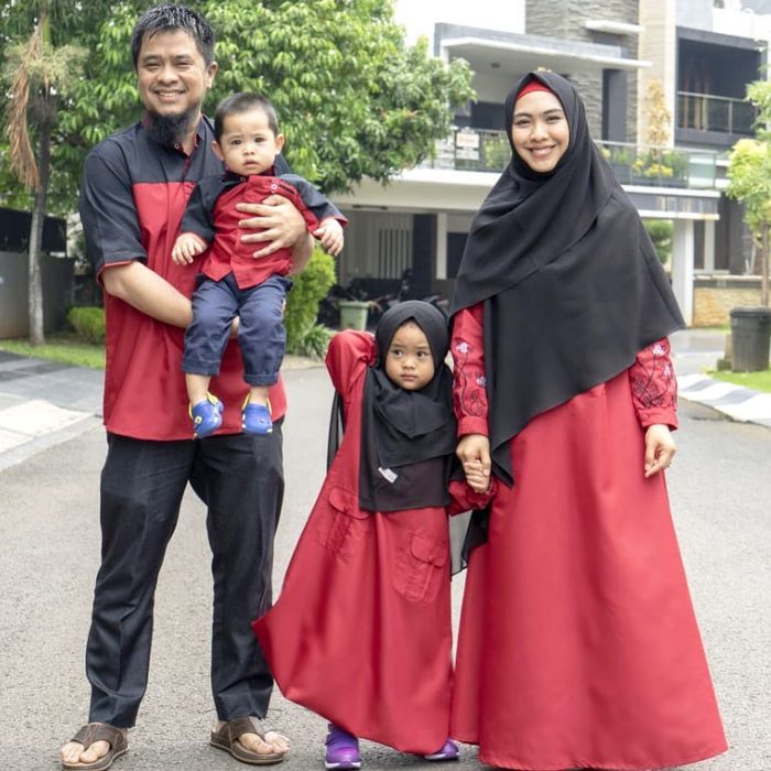Oki Setiana Dewi dan Ory Vitrio