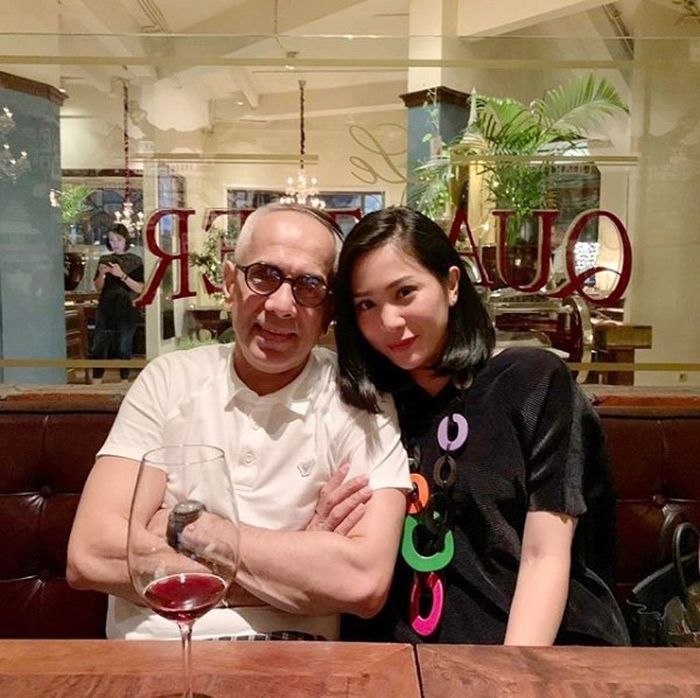 Bunga Zainal dan Sukhdev Singh