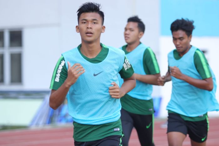 Penyerang timnas U-19 Indonesia, Sutan Zico dalam sesi tes fisik di Stadion Wibawa Mukti, Cikarang, Kabupaten Bekasi pada 1 Juli 2019.