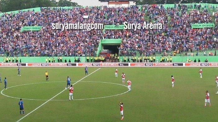 Arema FC vs Persipura Jayapura di Stadion Gajayana, Kota Malang, Kamis (4/7/2019) sore. 
