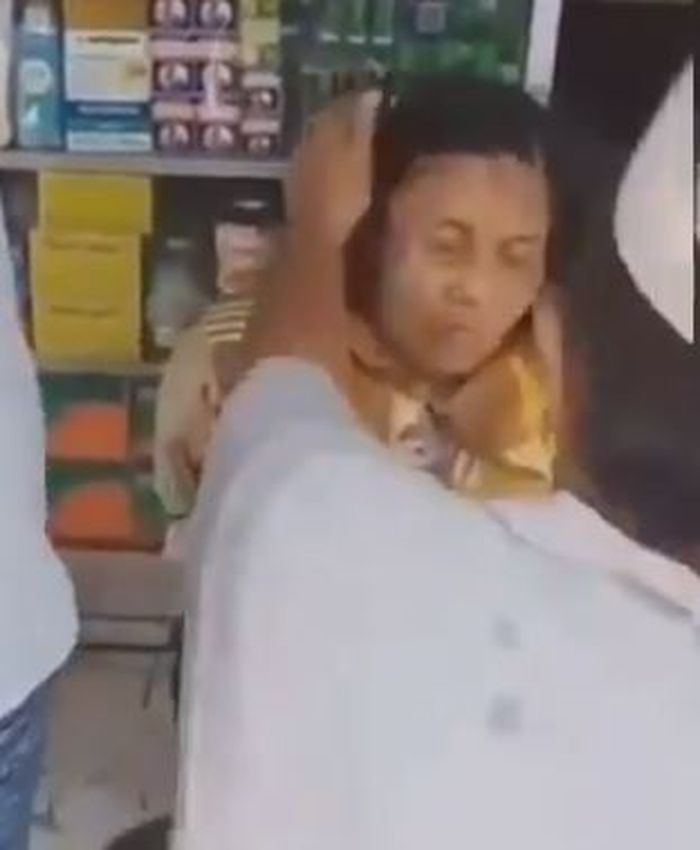 Ekspresi sang ibu saat dihakimi warga