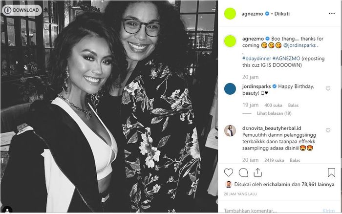 Agnez Mo bersama Jordin Sparks, jawara American Idol musim keenam.