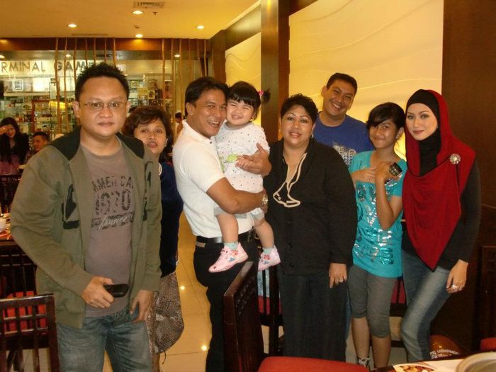 Farid bersama ibu dari Barbie Kumalasari