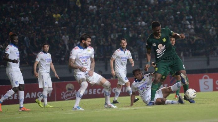 Amido Balde, sosok menakutkan bagi pertahanan Persib Bandung pada laga lanjutan Liga 1 2019 di Stadion Gelora Bung Tomo, Jumat (5/7/2019).