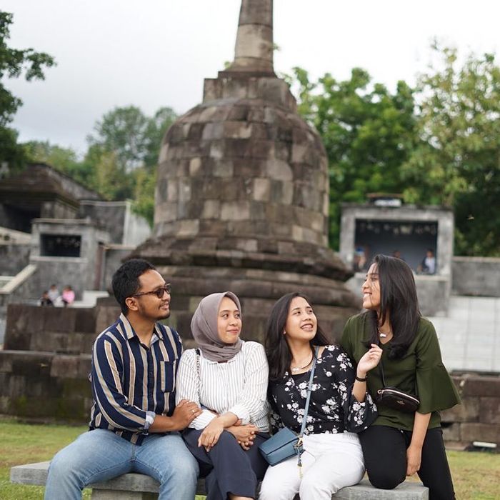 3 putri menteri Pratikno, Anisa Firdia, Hilda, dan Gita Hanum