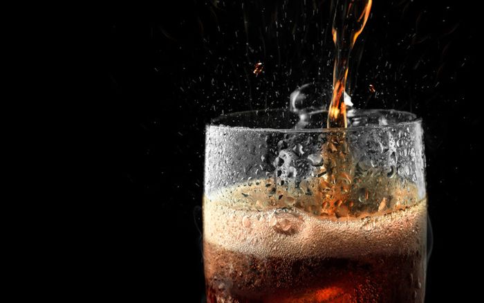 Bahaya minum soda setiap hari
