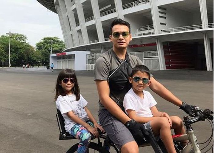 Ben Joshua ajarkan anak olahraga