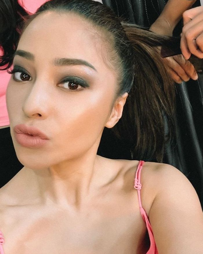 Selfie Pakai Tanktop, Gaya Makeup Smokey Nikita Willy Malah Jadi Perhatian  Semua Halaman Stylo