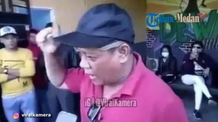 Pemilik karaoke di Demak