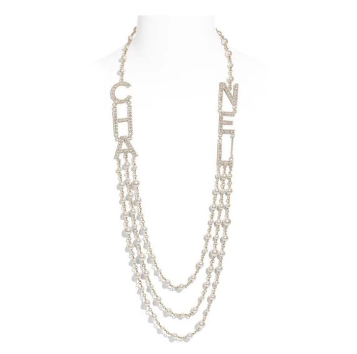 Chanel Metal, Glass Pearls & Strass Long Necklace yang dipakai Syahrini
