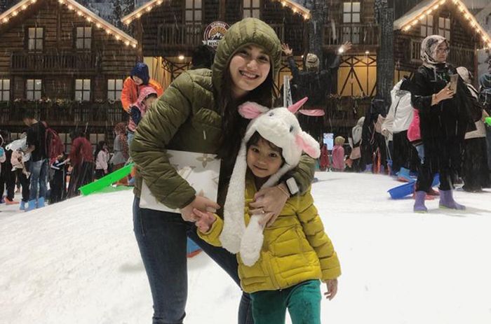 Ayu Ting Ting dan Bilqis Khumairah Razak