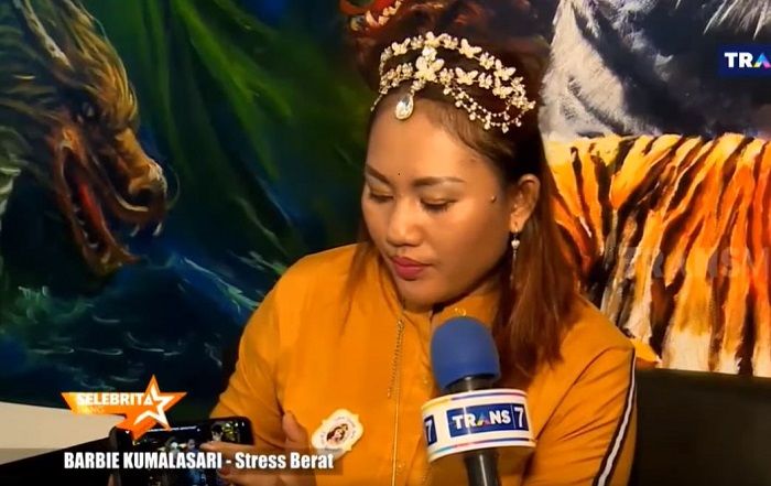 Jeng Laras bongkar kedok Barbie Kumalasari