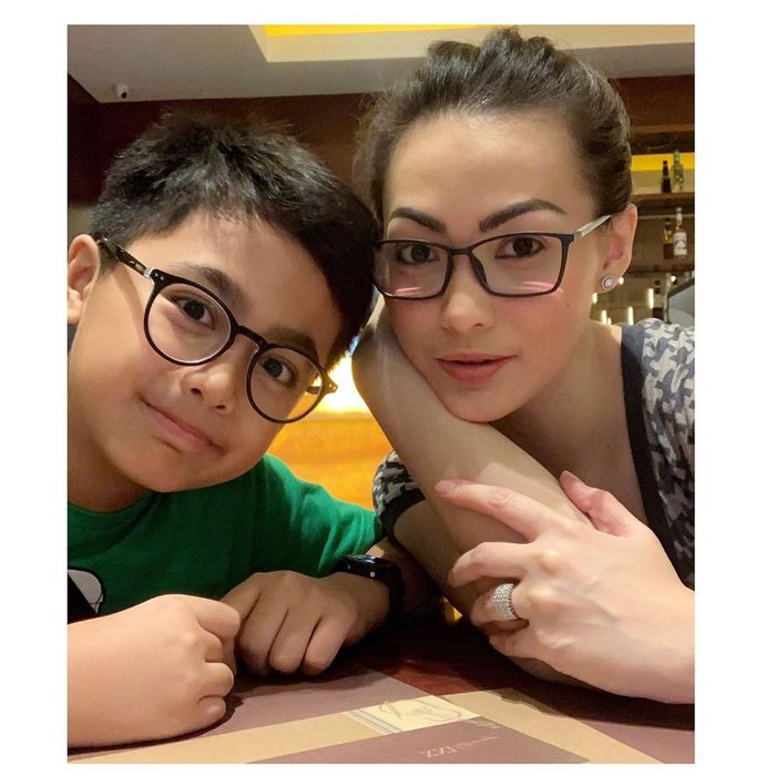 Christy Jusung dan Bintang