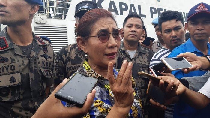 Menteri Kelautan dan Perikanan, Susi Pudjiastuti di Batam, Kepulauan Riau