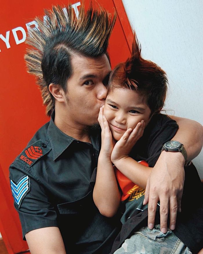 Kilas Balik Foto Masa Kecil El Rumi Sudah Charming Dari Kecil