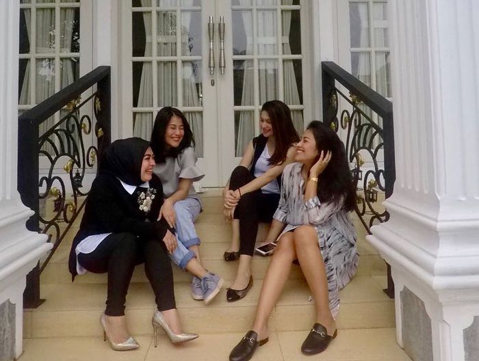 Bagian depan rumah