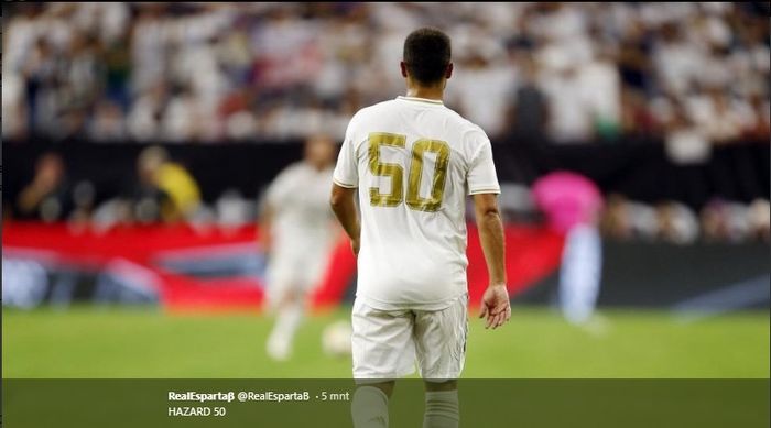 Eden Hazard memakai bomor 50 melawan Bayern Muenchen pada laga International Champions Cup (ICC) 2019. Hal ini untuk menghormati 50 tahun pendaratan di bulan.