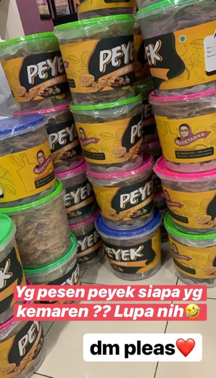 Peyek Bu Cetar