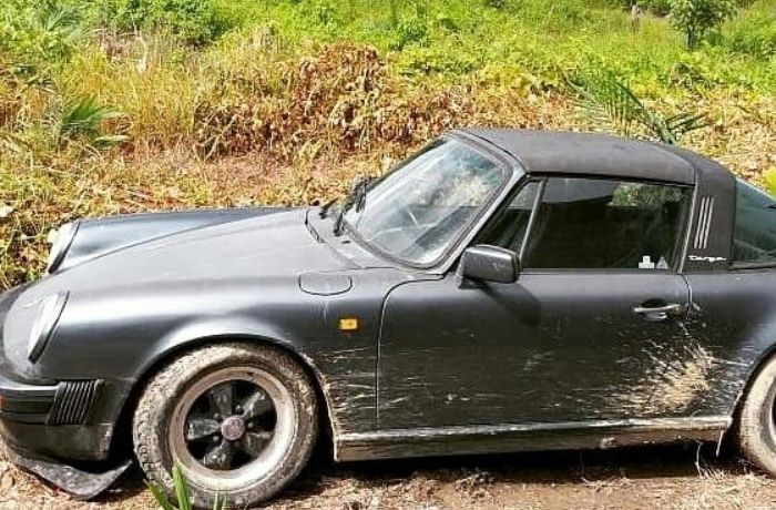 Mobil Porsche yang diselundupkan