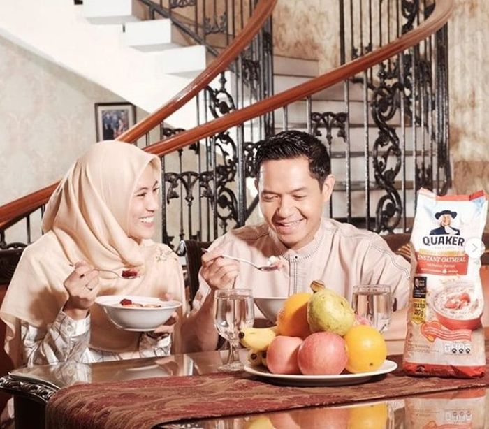 Meja makan