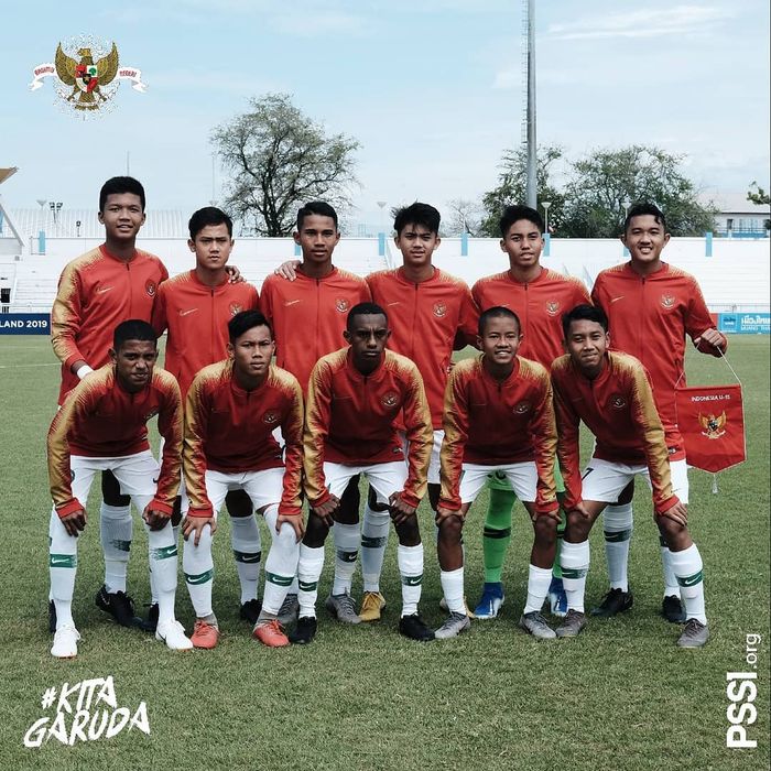 Skuat timnas U-15 Indonesia berfoto jelang laga Piala AFF U-15 2019 kontra Vietnam, Sabtu (27/7/2019).