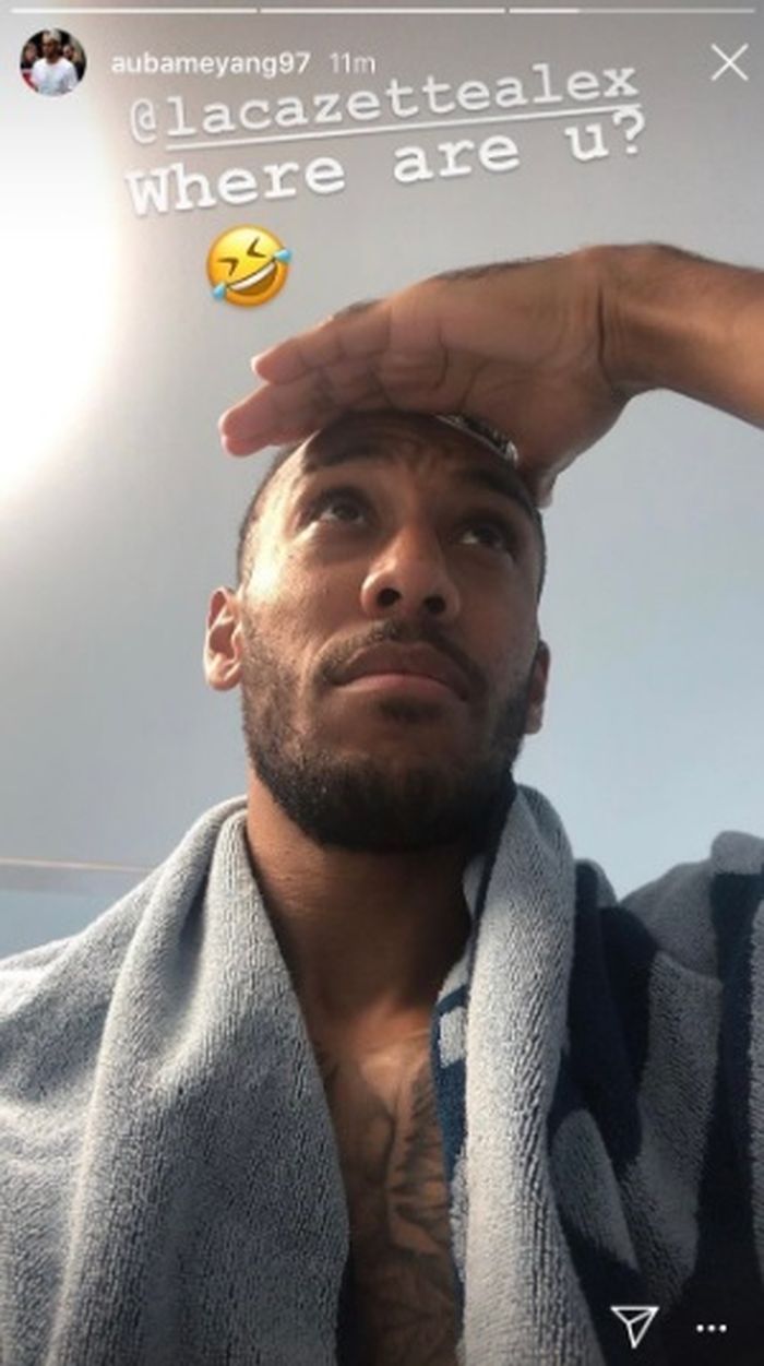 Aubameyang mencari Lacazette