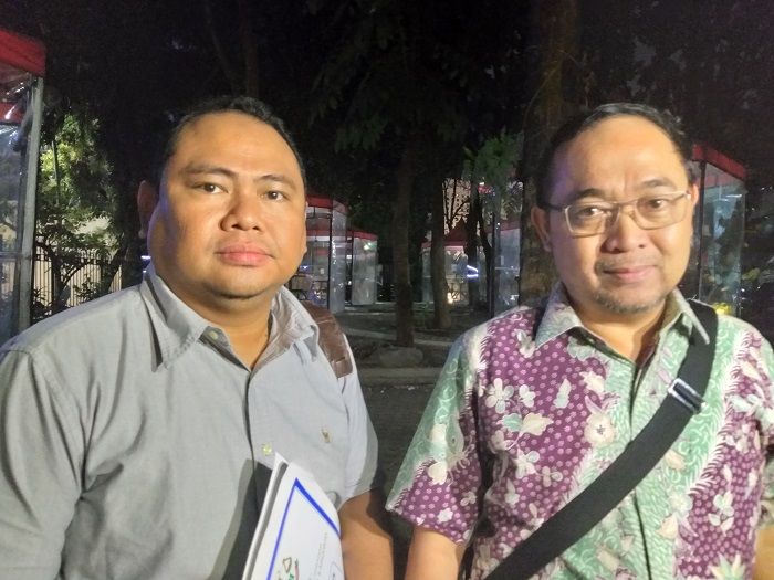 Kuasa hukum Pablo Benua, M Burhanuddin, saat ditemui Grid.ID bersama kuasa hukum lainnya, Djoni Sarosa, di kawasan Polda Metro Jaya, Jakarta Selatan, Kamis (1/8/2019).