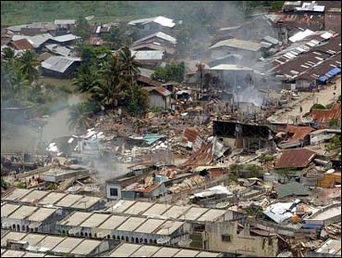 Gempa bumi Nias (cbsnews)