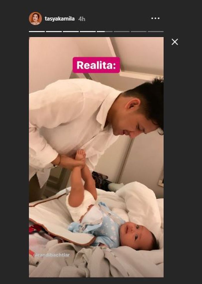 Unggahan Instagram Story Tasya Kamila