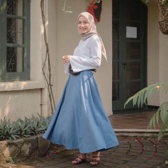 Fashion Selebgram : 30+ Inspirasi Fashion Hijab Selebgram 2017 - Tutorial HijabKu : List daftar data fashion selebgram indonesia hijab instagram cek harga tarif biaya rate card sociabuzz kol influencer muslimah endorse.