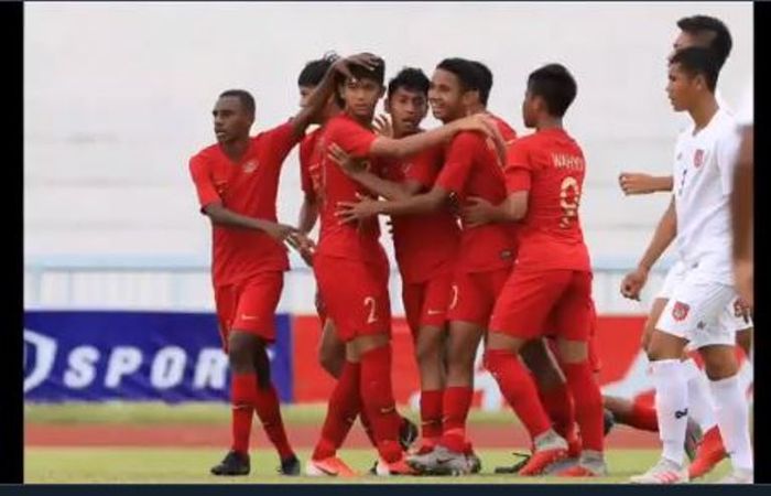 Timnas U-15 Indonesia saat mencetak gol ke gawang Myanmar pada fase grup Piala AFF U-15 2019.