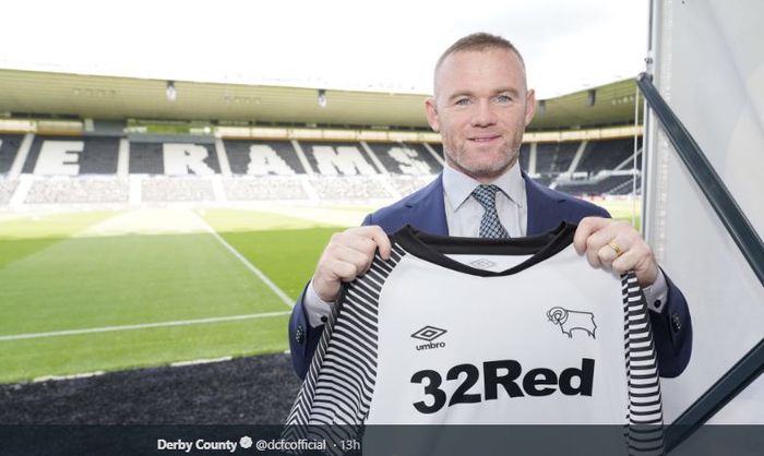 Wayne Rooney direkrut Derby County untuk menjalani fungsi pemain-pelatih per Januari 2020. 