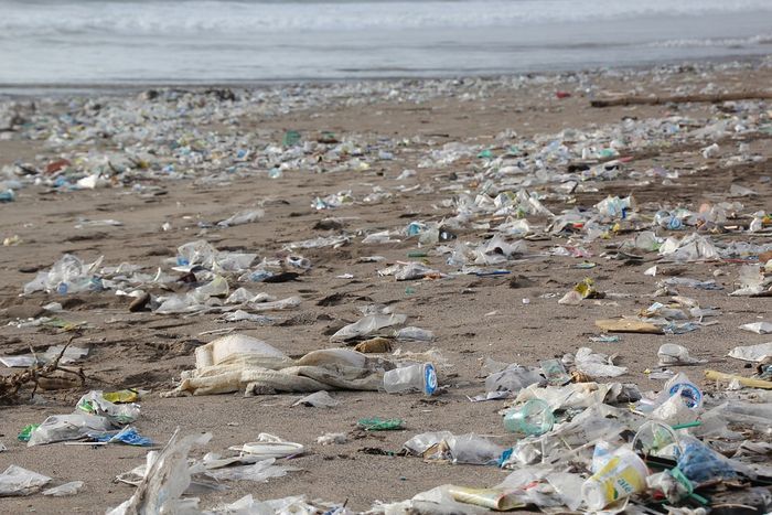 Ada Banyak Larangan Menggunakan Botol Minum Plastik Sekali Pakai