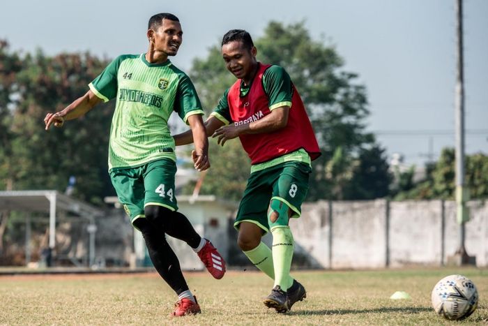 Bek Persebaya Surabaya, Andri Muliadi (nomor 24), saat mengikuti latihan bersama tim menjelang laga kontra Madura United pada pekan ke-13 Liga 1 2019.