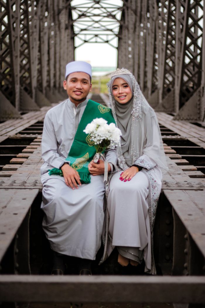 Luqman Afifi beserta Istrinya