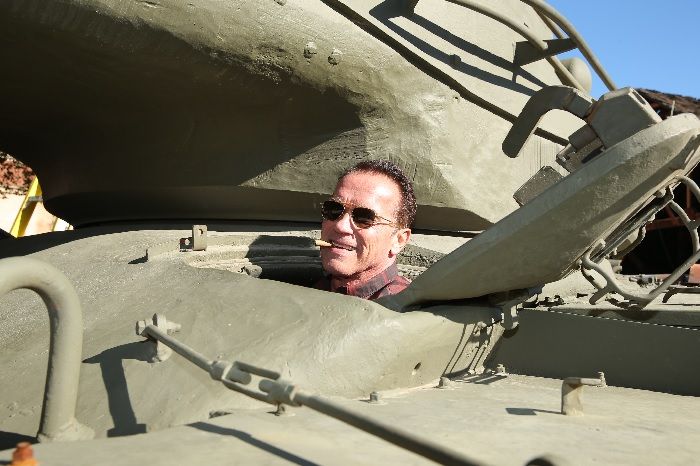 Tank Arnold Schwarzenegger