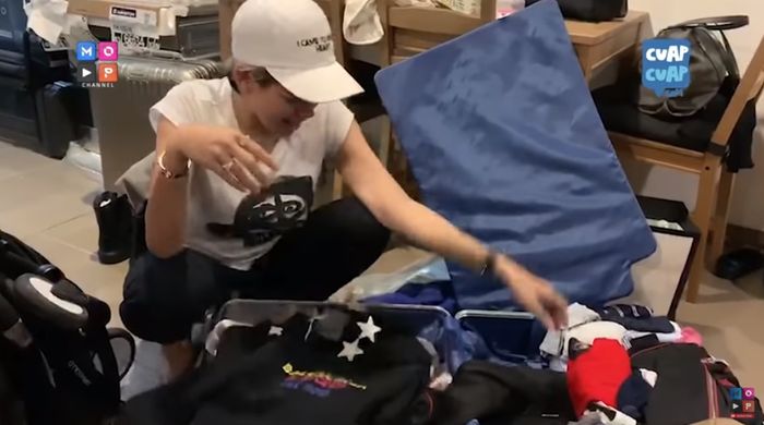 Nikita Mirzani bongkar oleh-oleh dari Paris untuk keluarganya