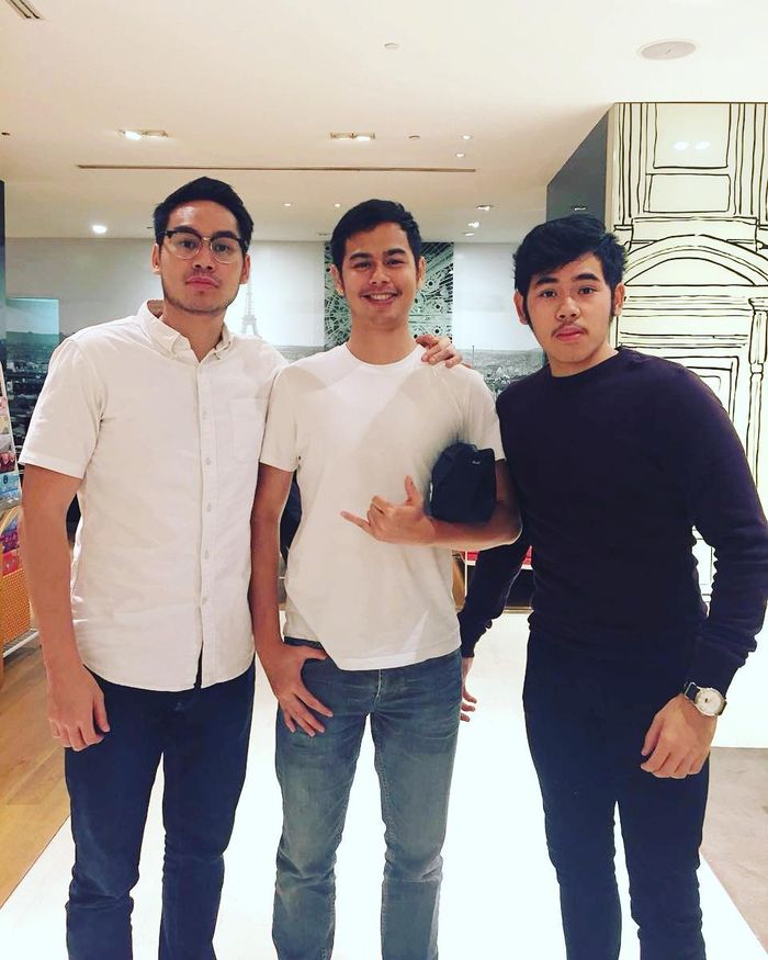 7 Potret Muhammad Raya Sahetapy, Putra Bungsu Dewi Yull yang Charming