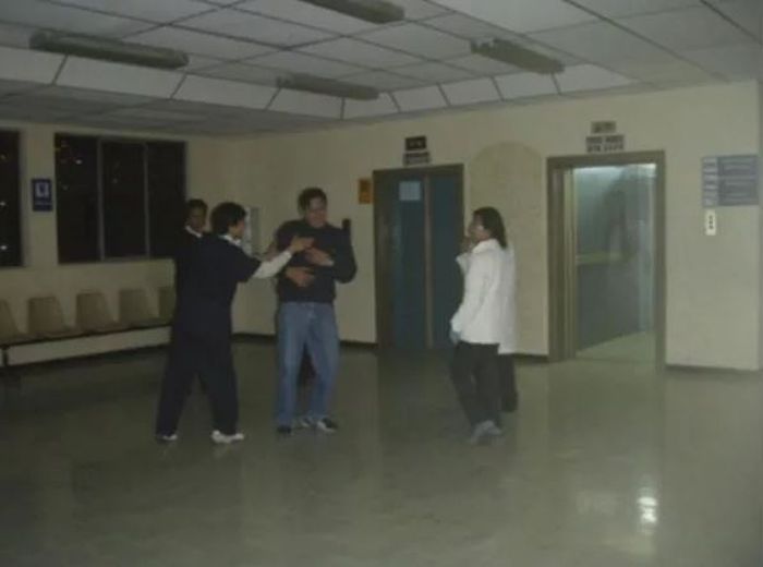 Foto serem diduga penampakan hantu yang beredar di internet